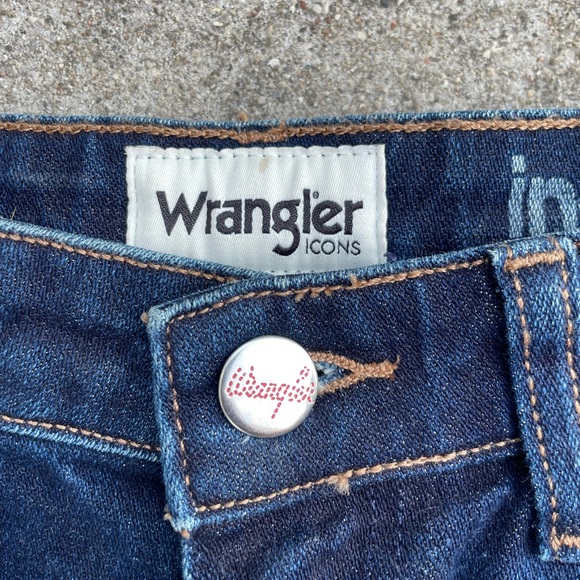 Wrangler Denim Shorts - Picture 4 of 7